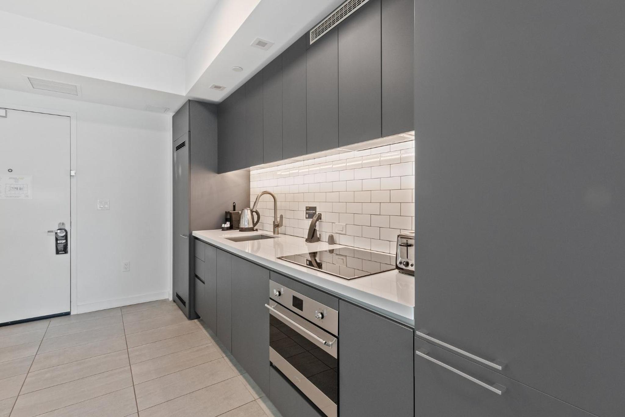 Downtown Miami Yotel 1 Bedroom
