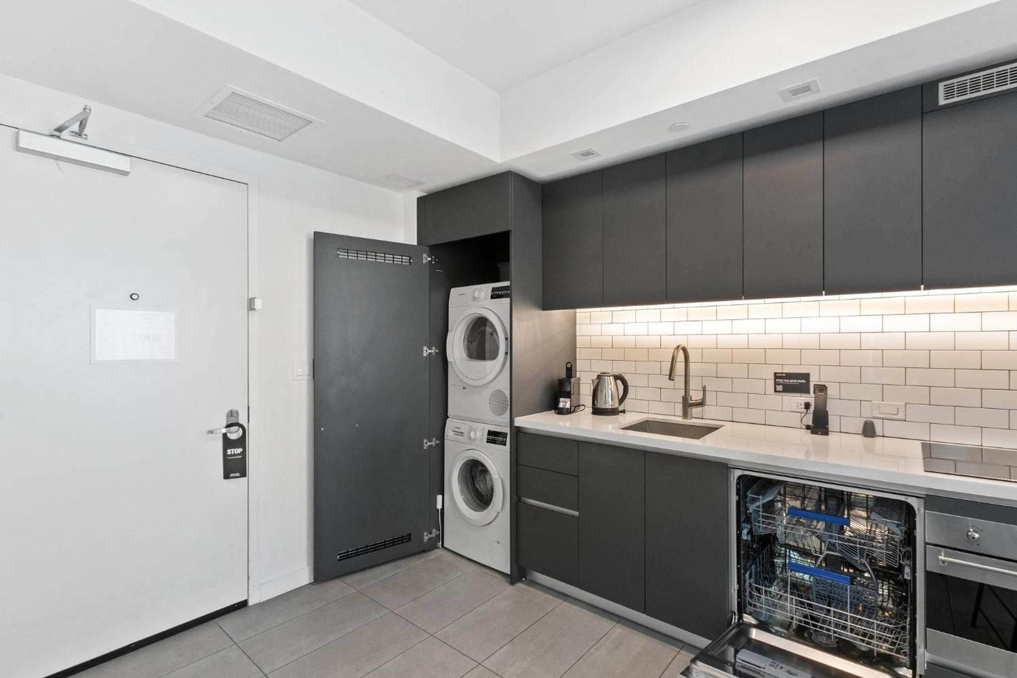 Downtown Miami Yotel 1 Bedroom