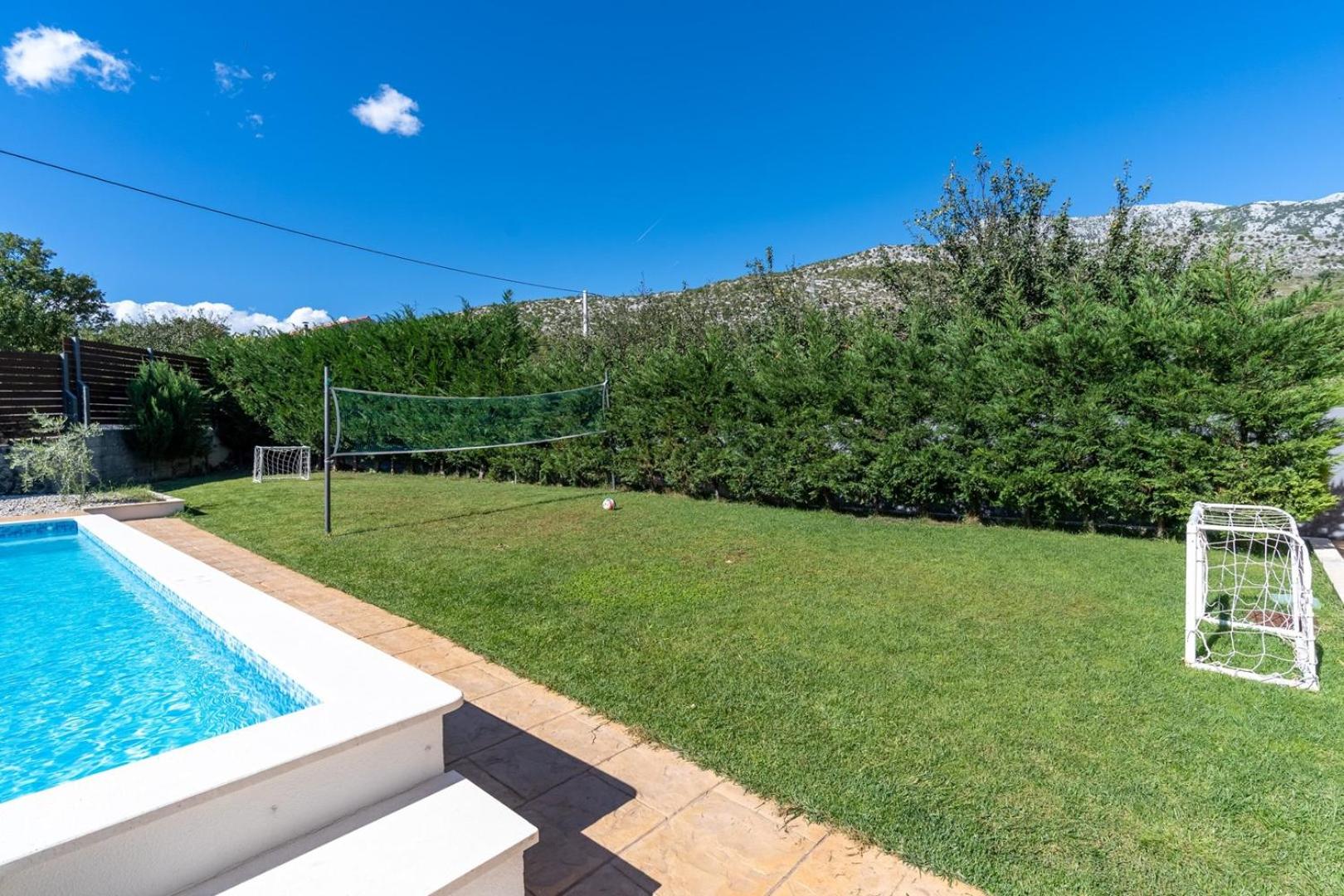Photo 37