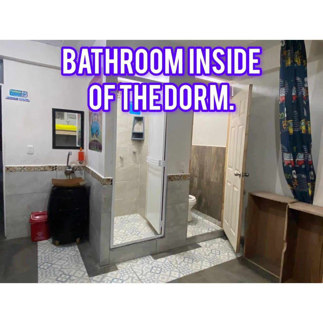 hostal combi