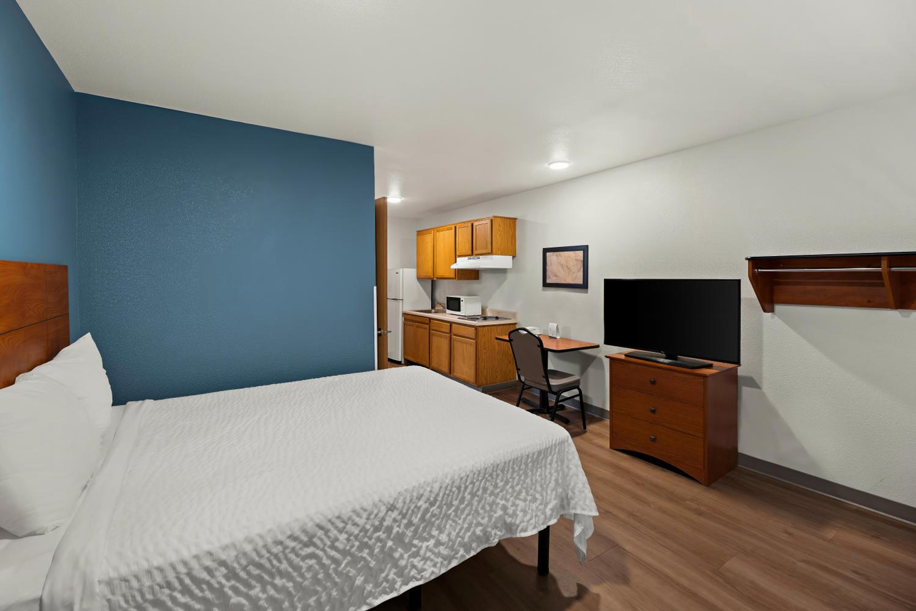 WoodSpring Suites El Paso view 5