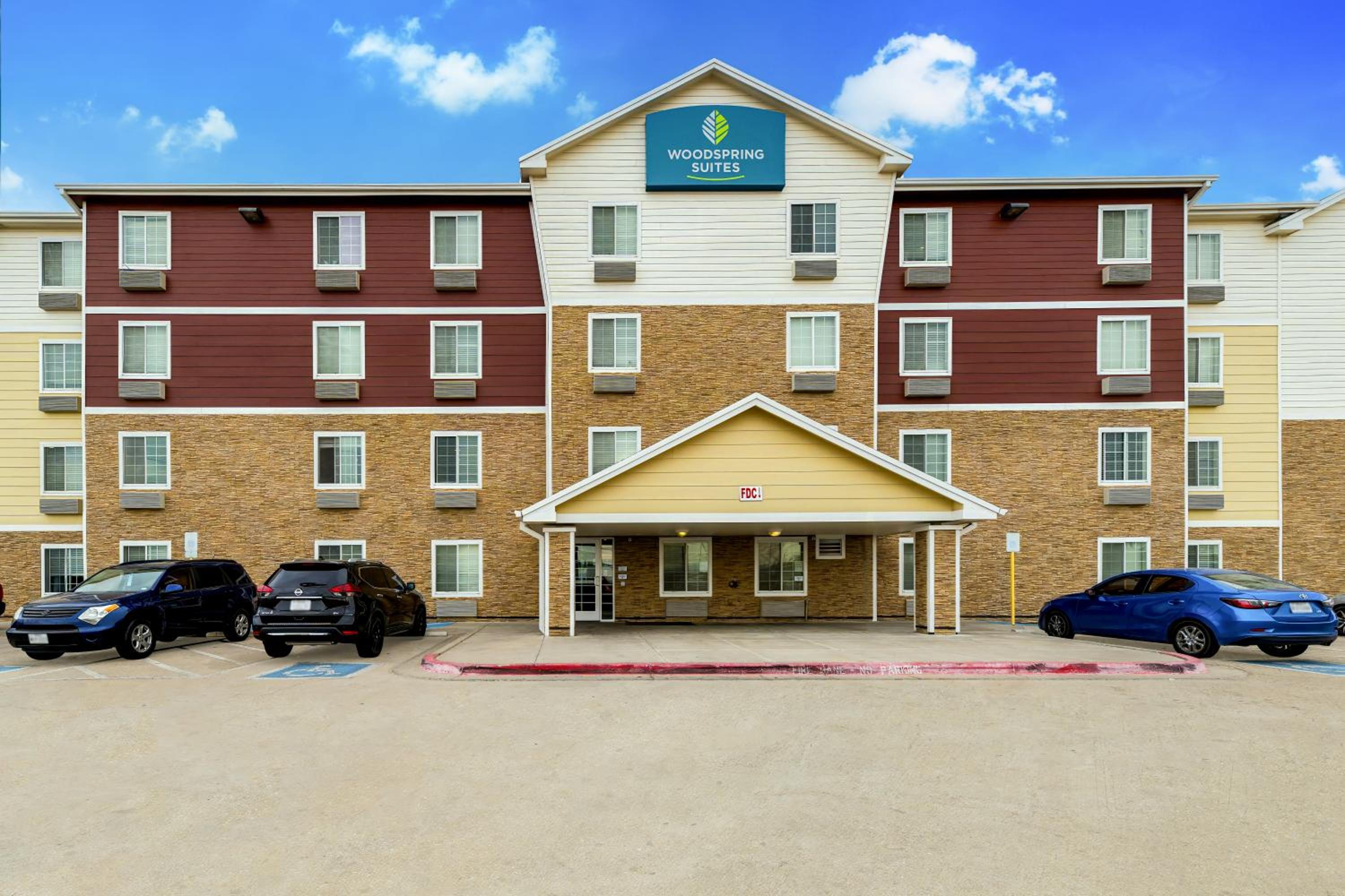 Hotel WoodSpring Suites El Paso - Image 1