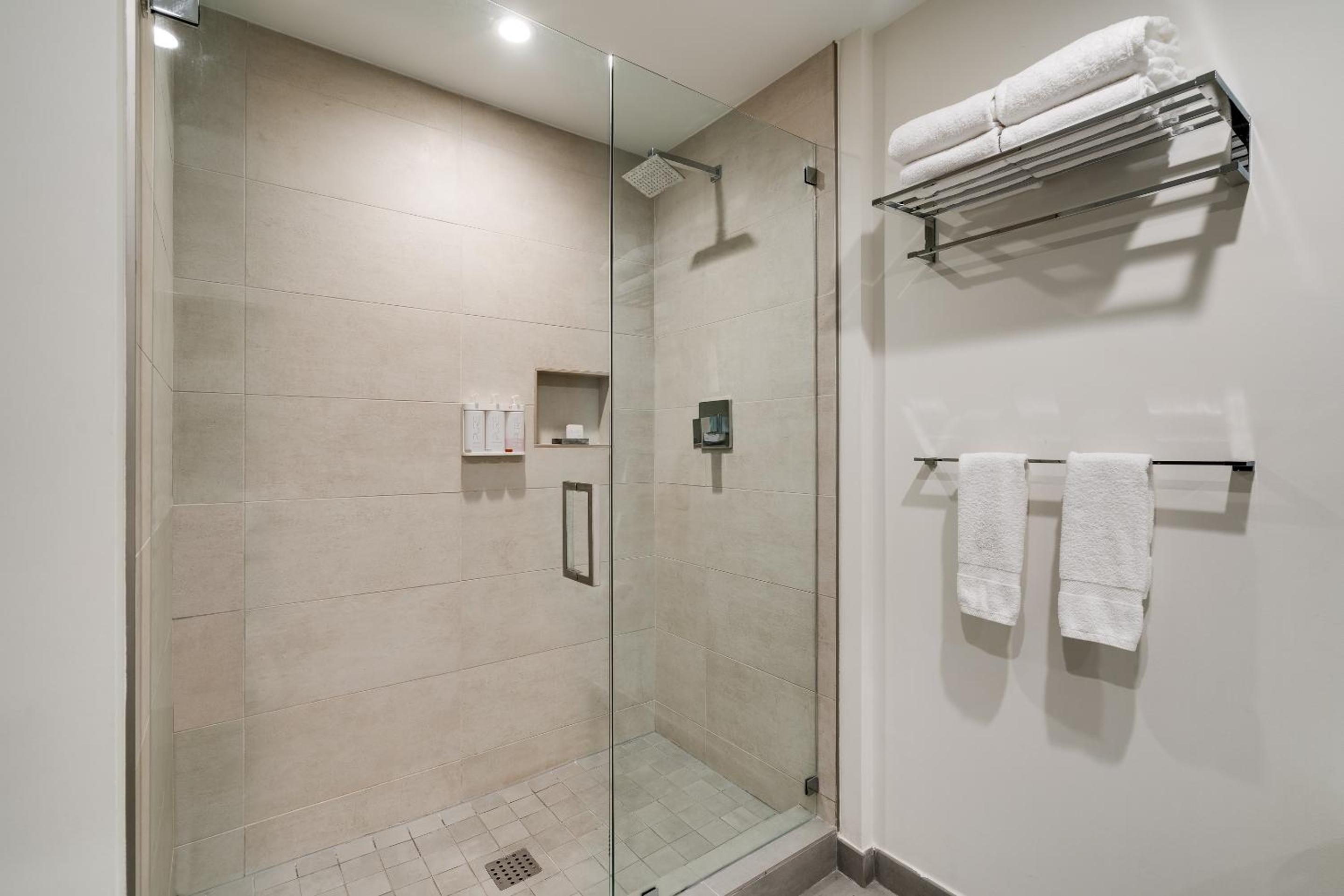 Costa Hollywood Beach Resort - An All Suite Hotel