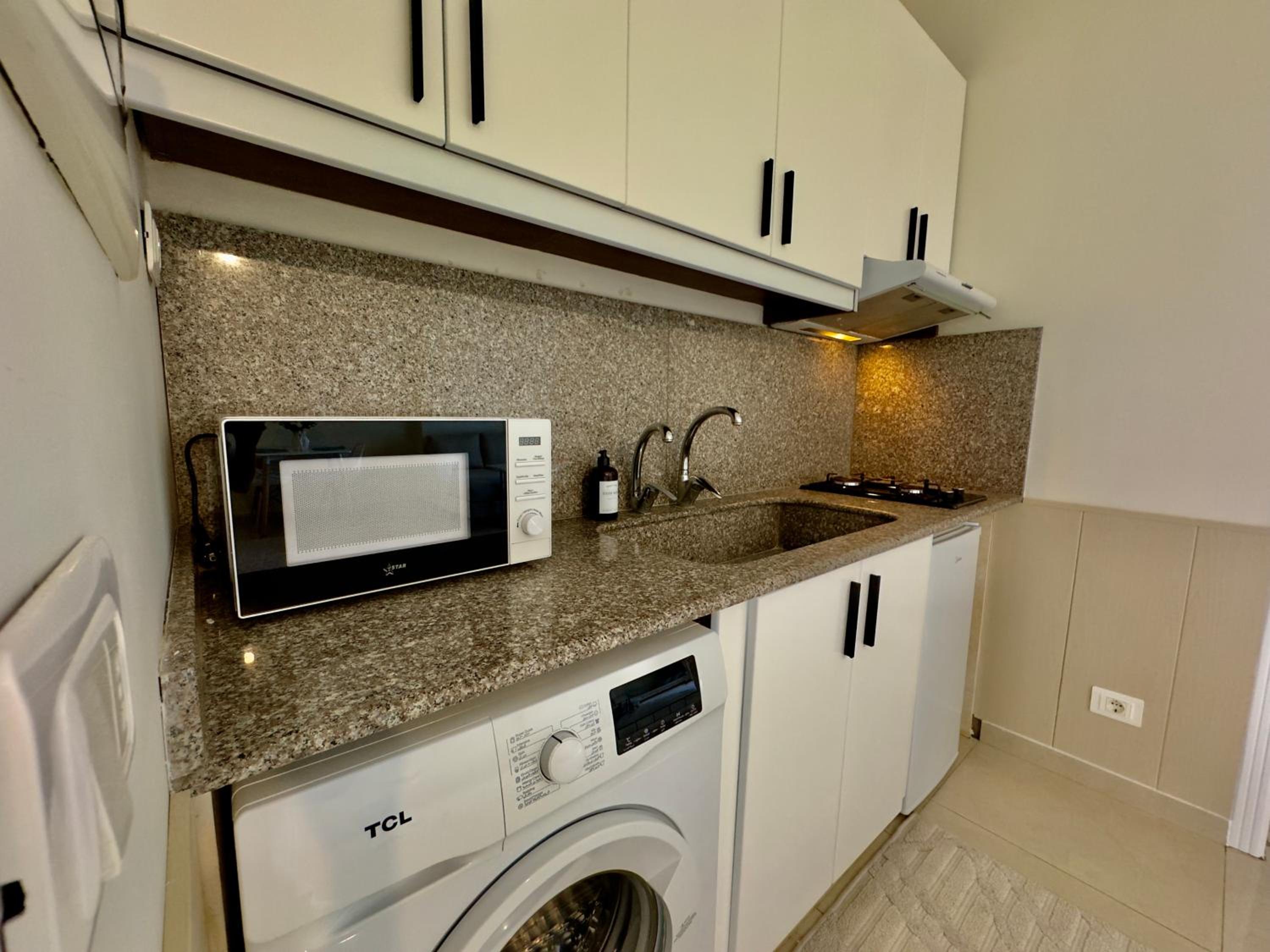 Nahr Ibrahim Suite