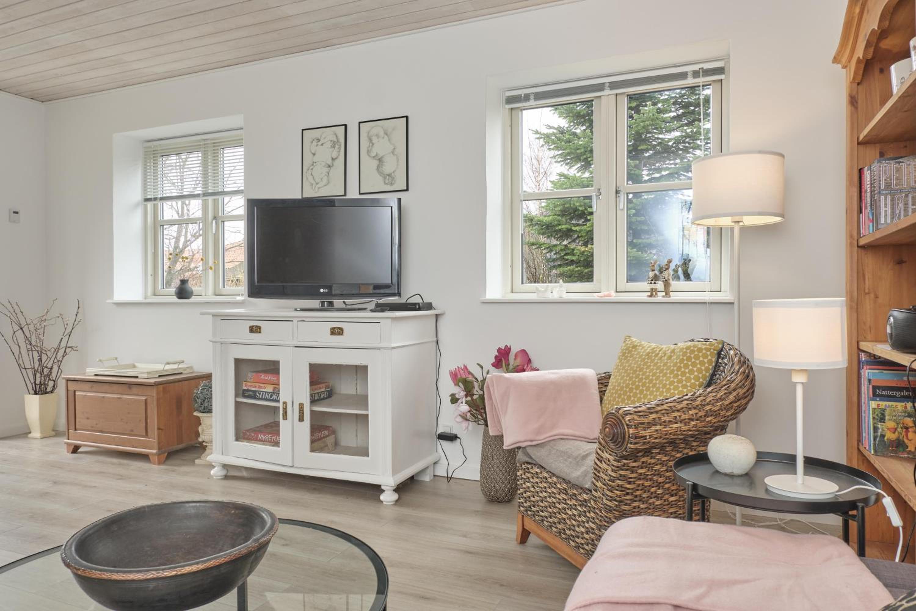 Nice Home In Ebeltoft With 4 Bedrooms, Sauna And Internet view 2