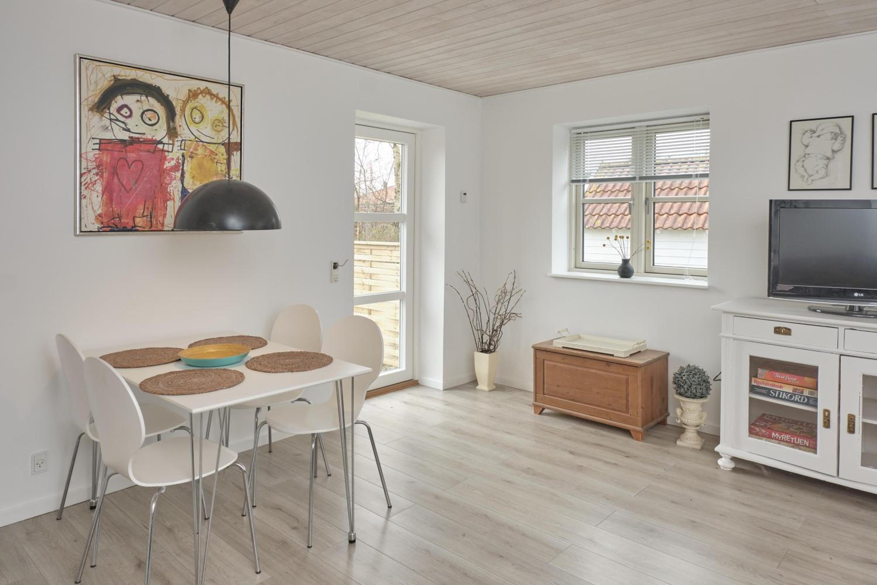 Nice Home In Ebeltoft With 4 Bedrooms, Sauna And Internet view 3