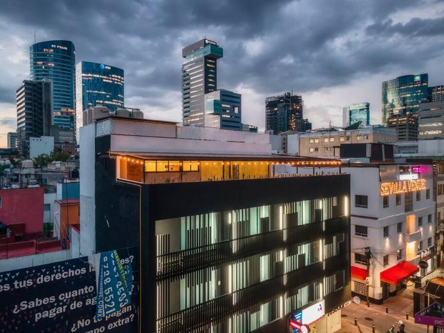 Zielo L101 New Building Studio Apt with AC Rooftop — Mexico City