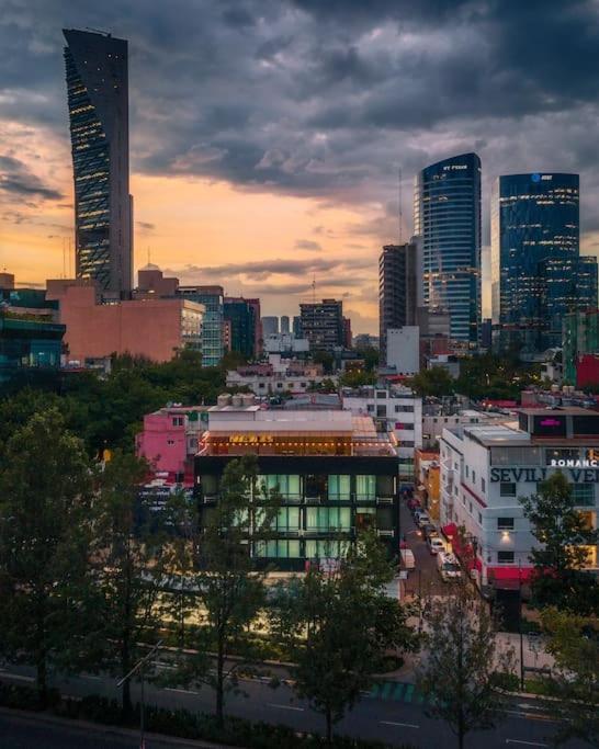 L302 New Studio Apt AC private balcony Rooftop — Mexico City