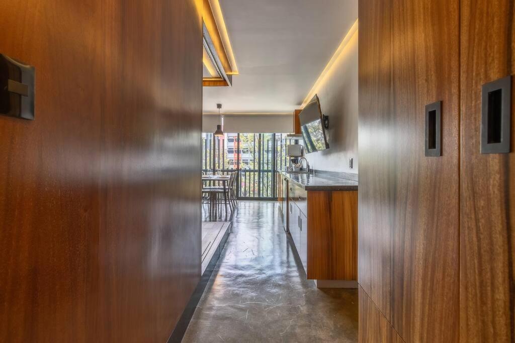L203 New studio apt 1Bdrm 1bath AC Rooftop view 2