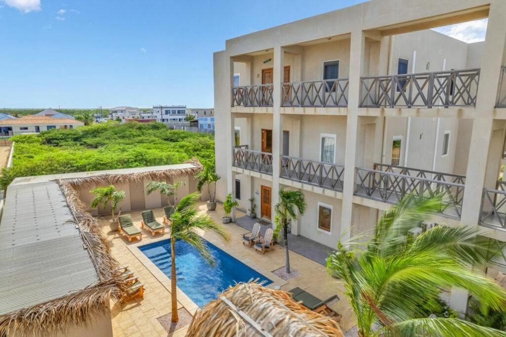 Villa Chica 3 min to Beach, Diving & Restaurants with Pool and private Garden 10 min to Windsurfing & Kitesurfing