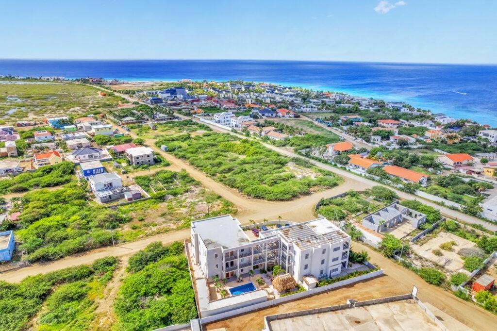 Villa Chica 3 min to Beach, Diving & Restaurants with Pool and private Garden 10 min to Windsurfing & Kitesurfing