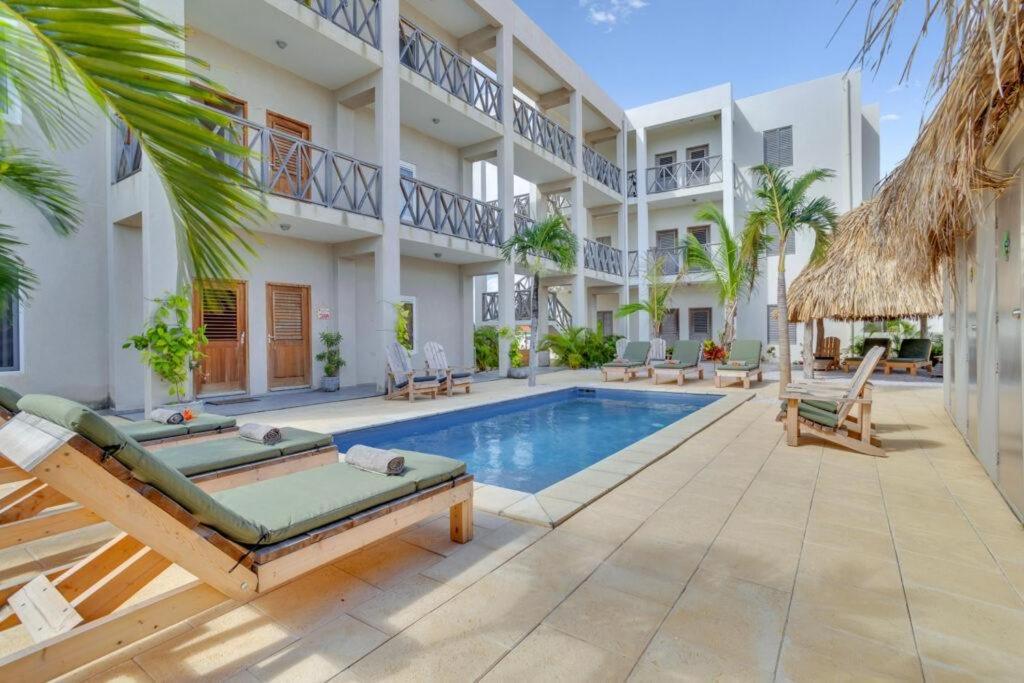 Villa Chica 3 min to Beach, Diving & Restaurants with Pool and private Garden 10 min to Windsurfing & Kitesurfing