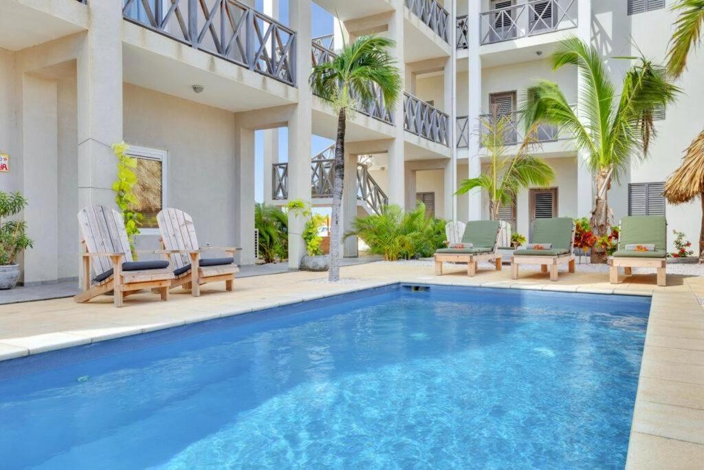 Villa Chica 3 min to Beach, Diving & Restaurants with Pool and private Garden 10 min to Windsurfing & Kitesurfing