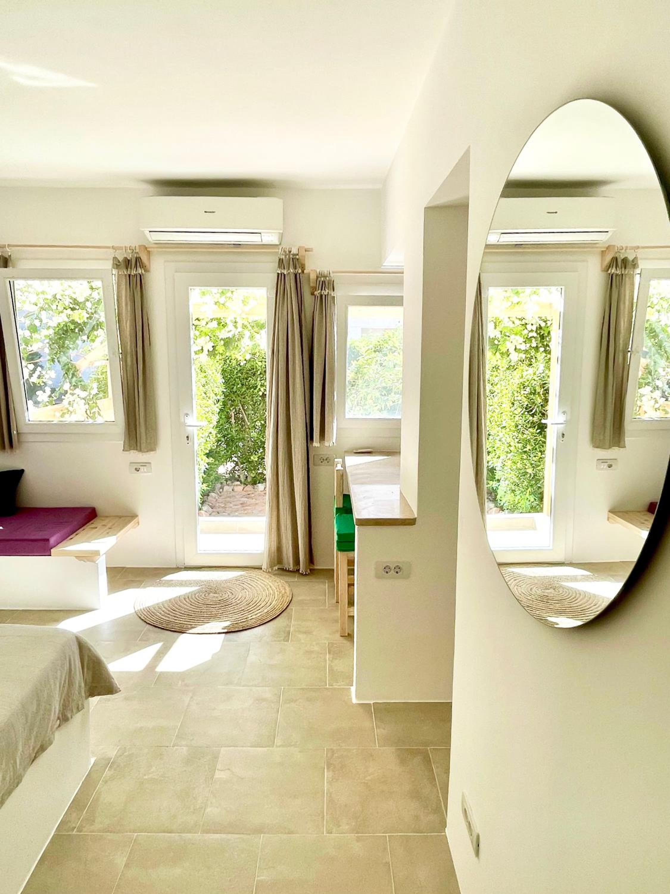 Lagoon Apartment