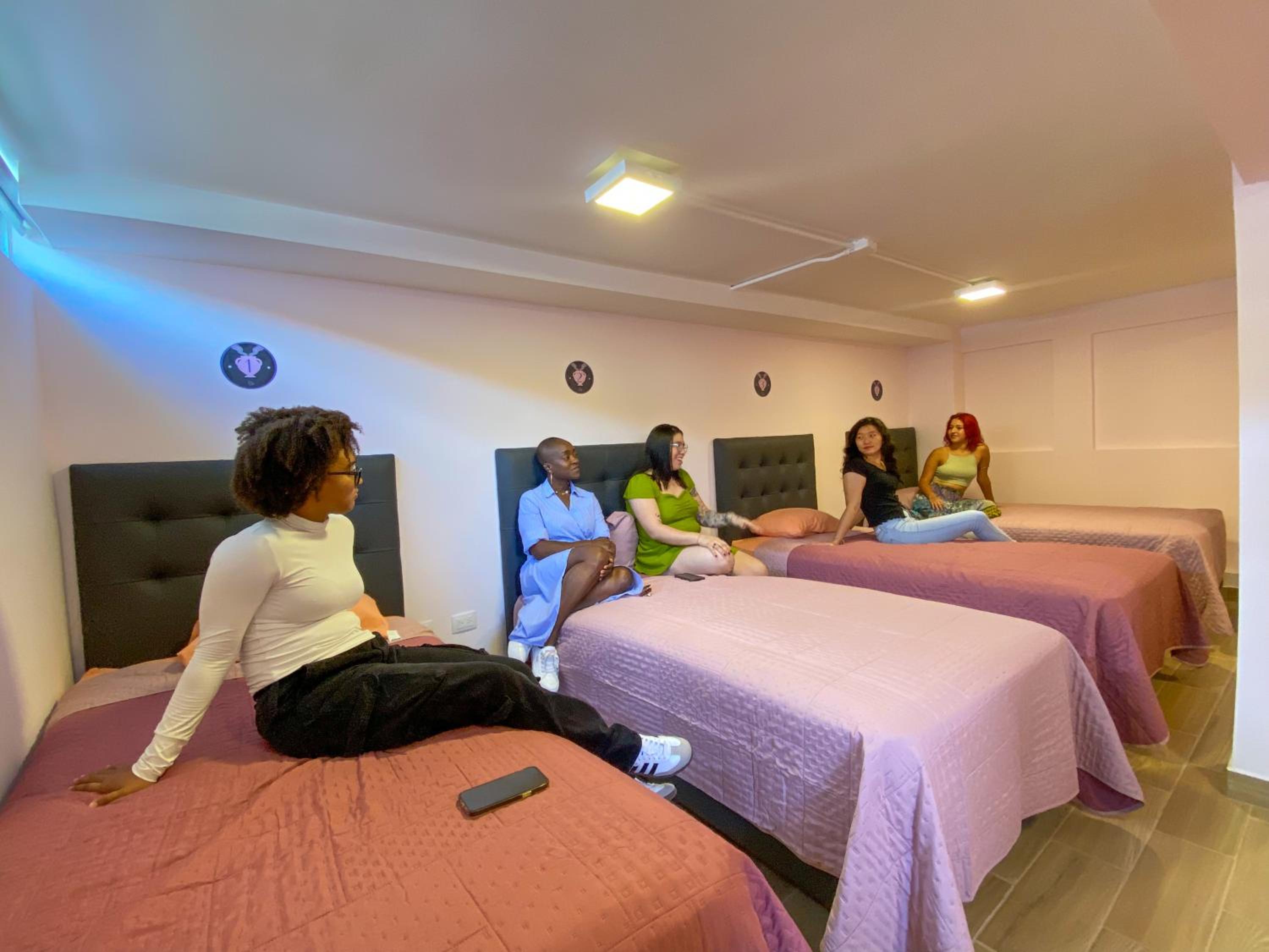 Casa Pandora Hostel Women Only