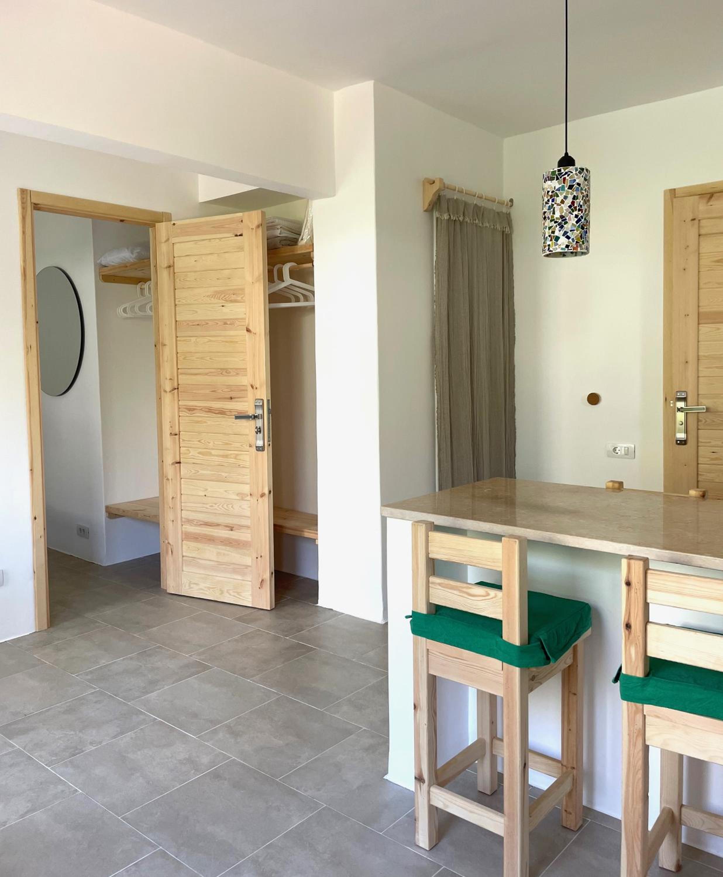 Lagoon Apartment