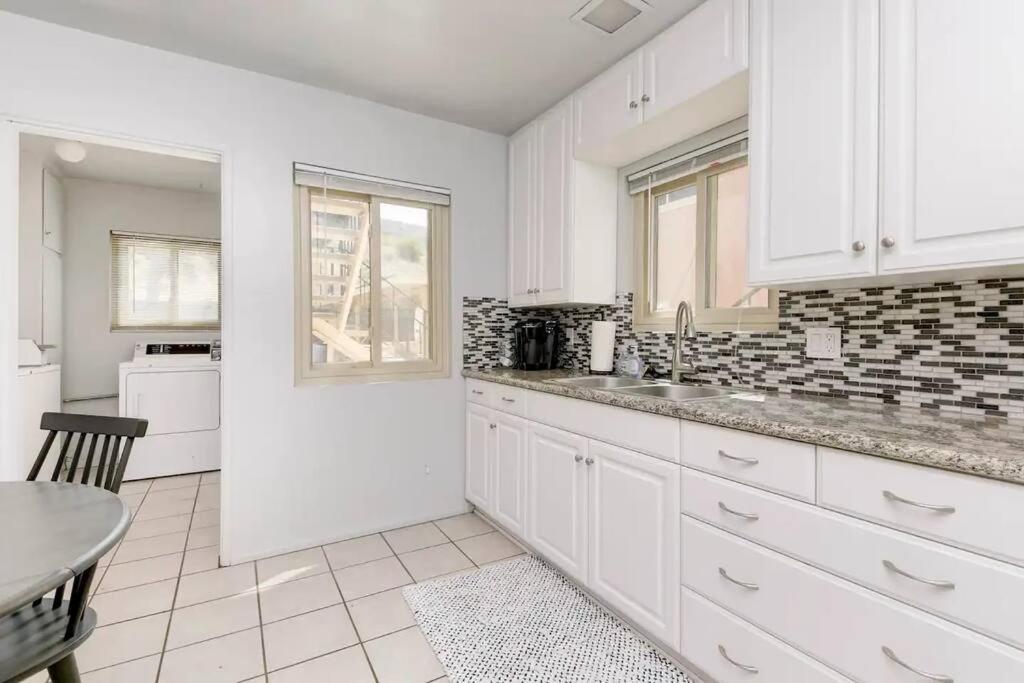 Casa Amore -2BR- FREE Driveway parking for 3 cars view 3