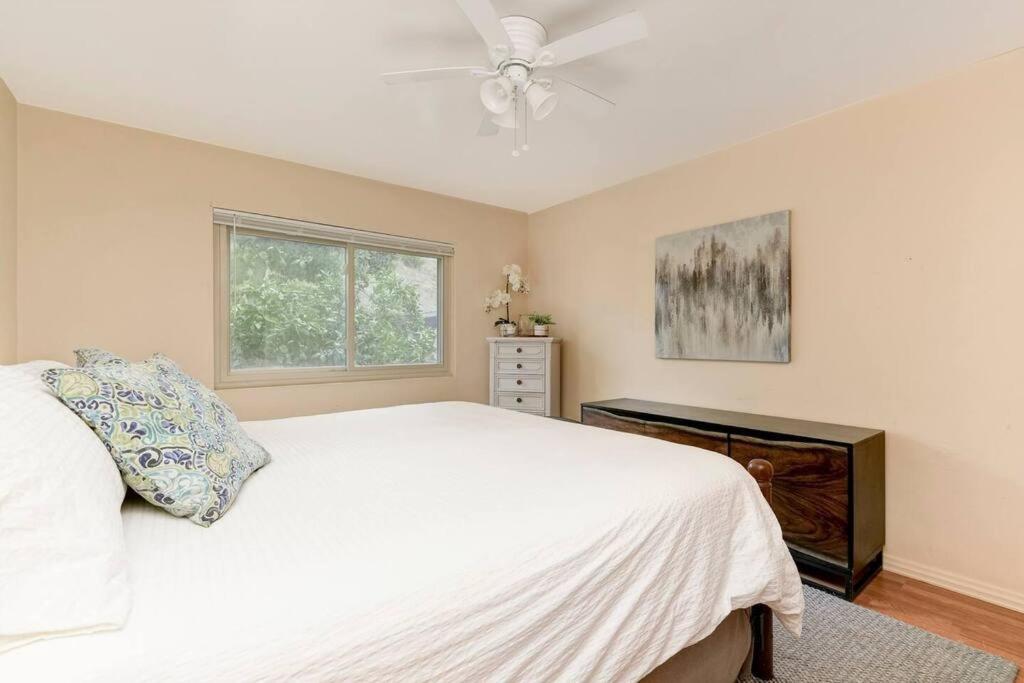 Casa Amore -2BR- FREE Driveway parking for 3 cars view 5