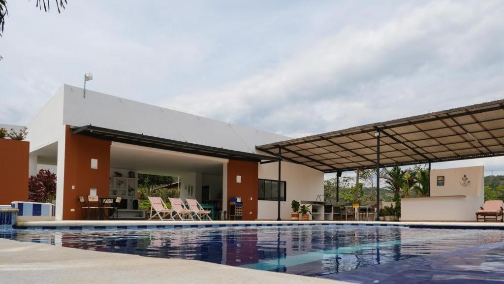 CASA FINCA LA CAROLINA