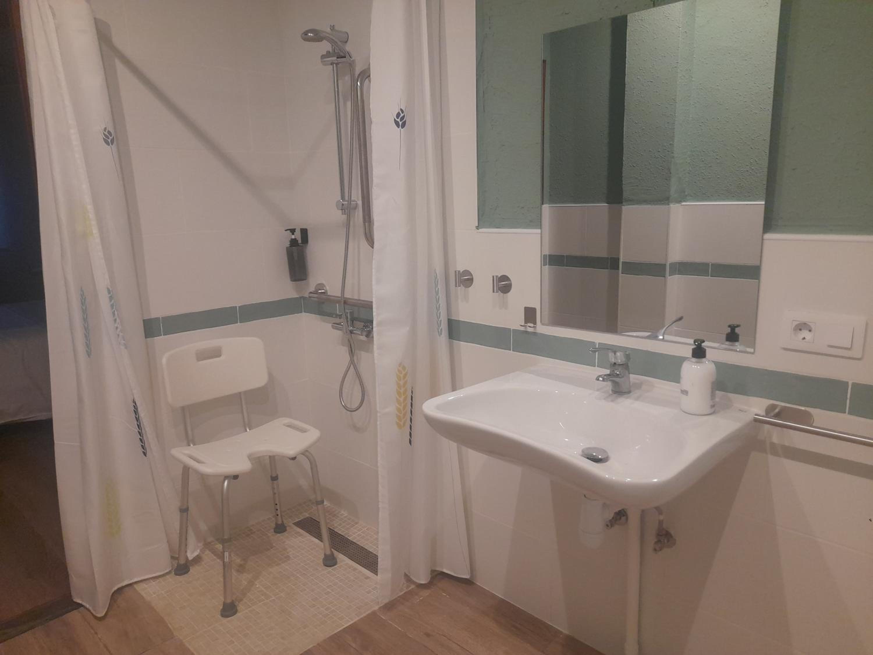 HOSTAL ENTREOLIVOS
