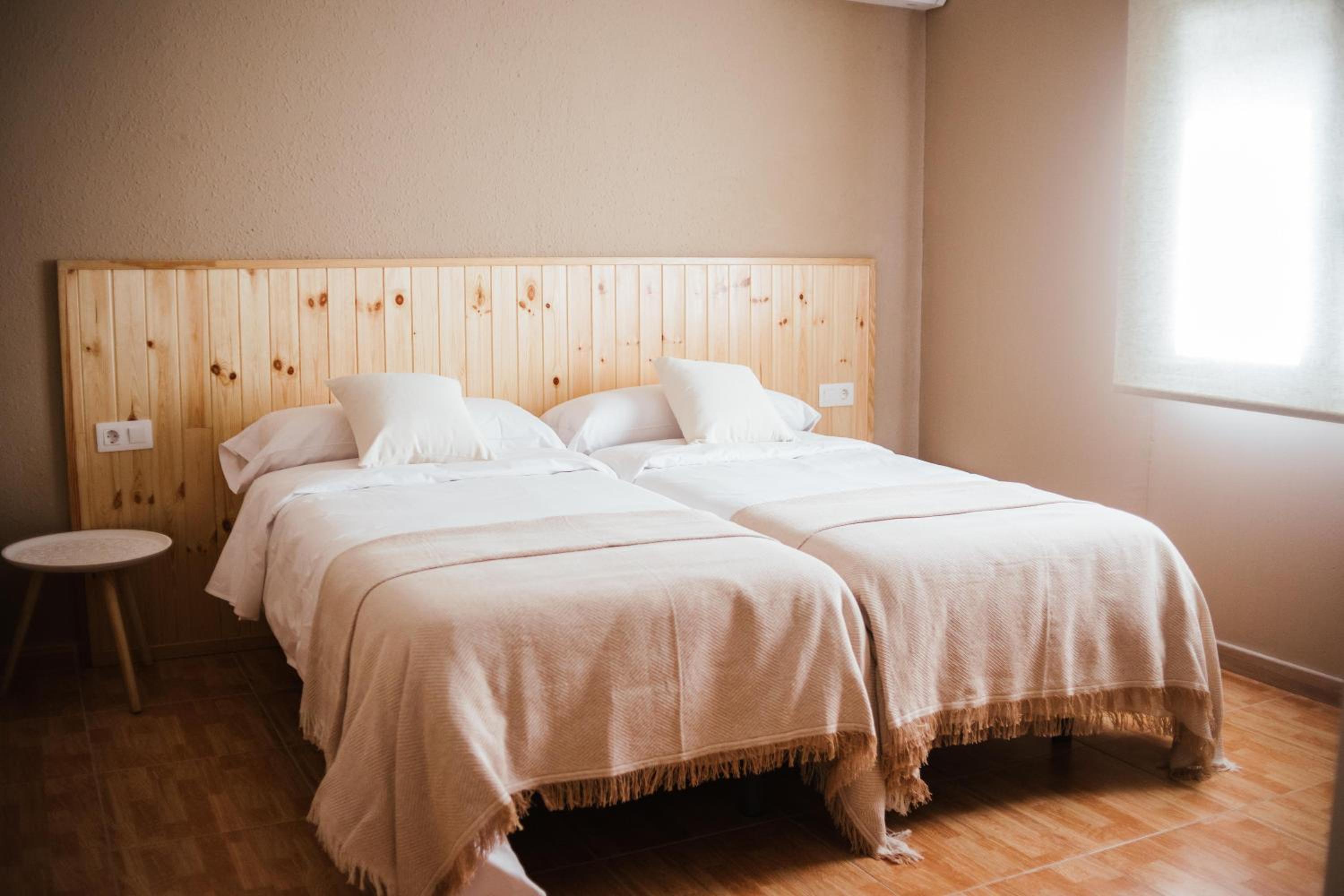 HOSTAL ENTREOLIVOS