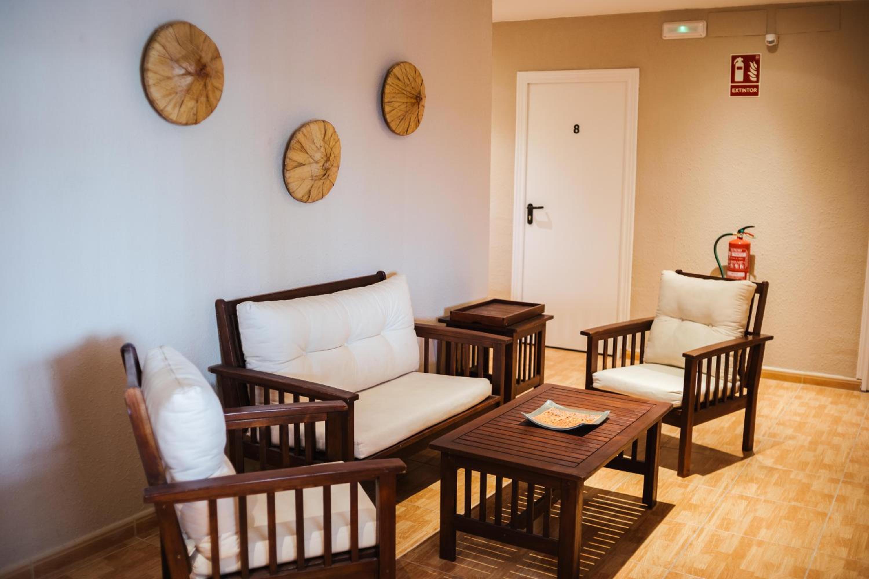 HOSTAL ENTREOLIVOS