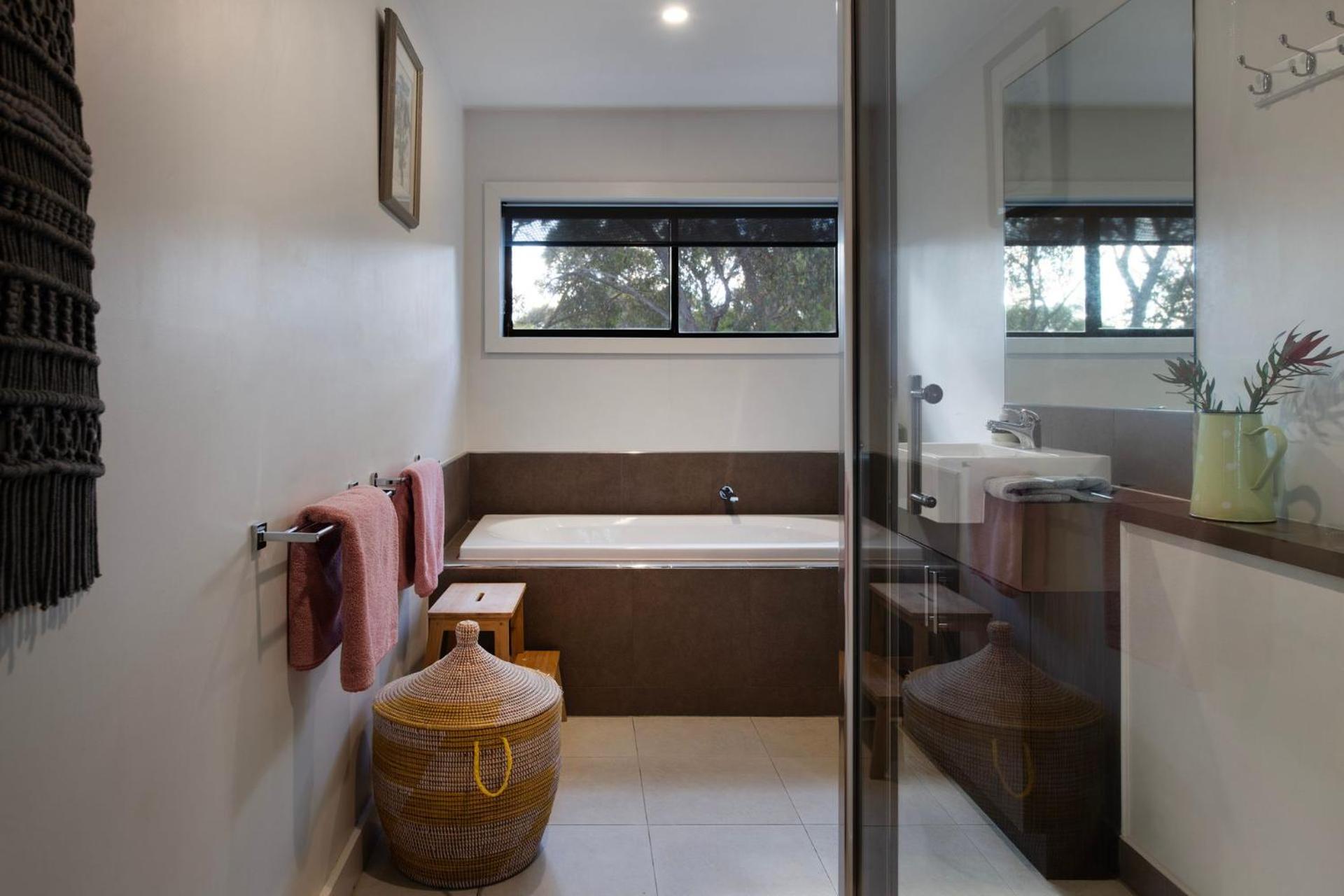 Retreat 34a- stunning views and meticulous design