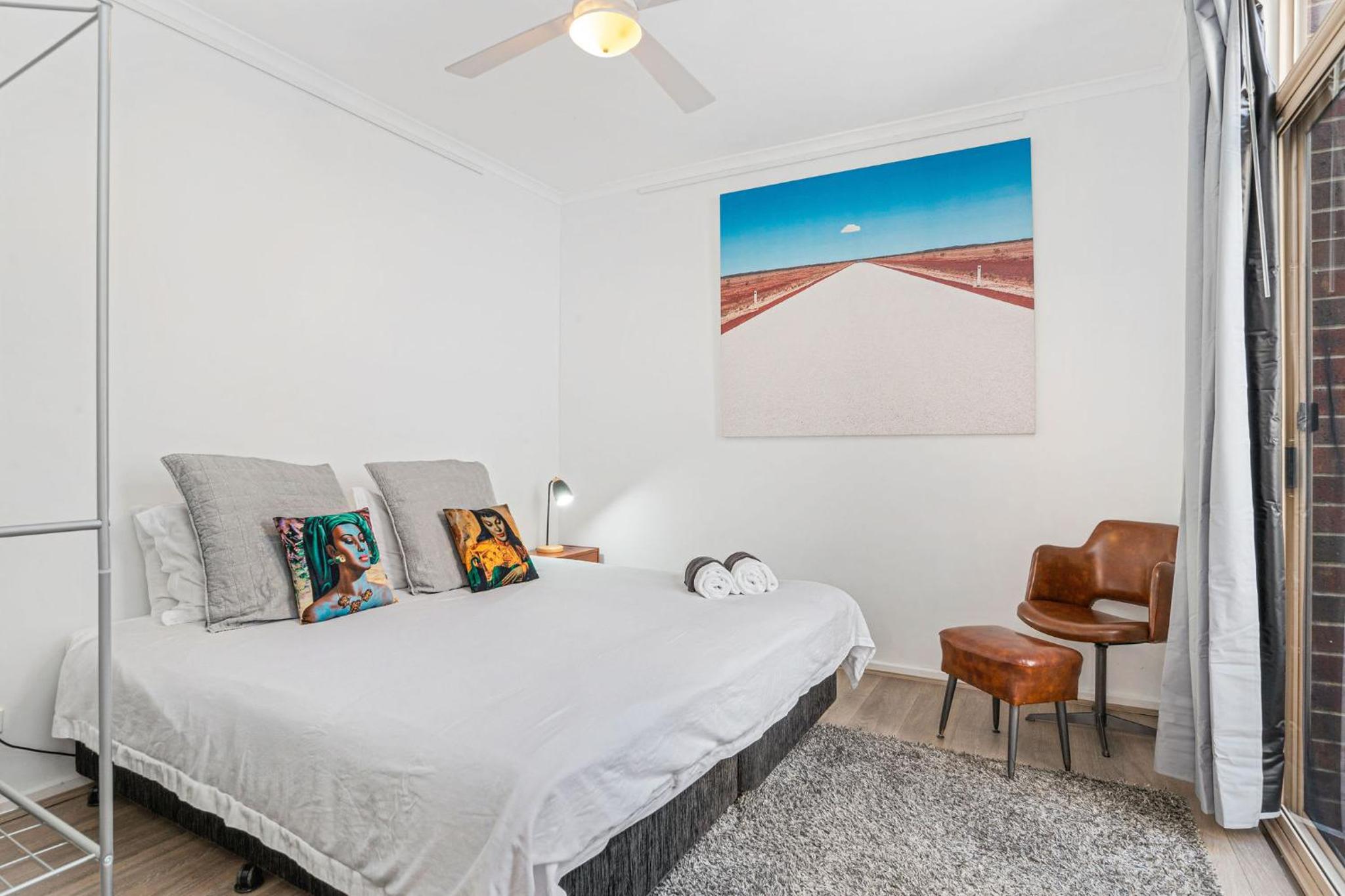 Halifax Muse Pet Friendly Townhouse