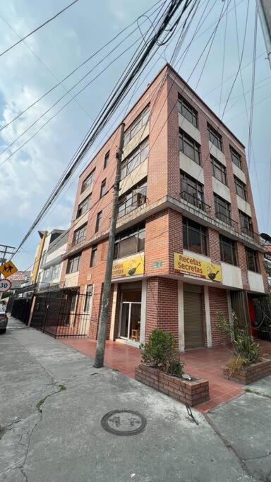Apartamento corferias/embajada