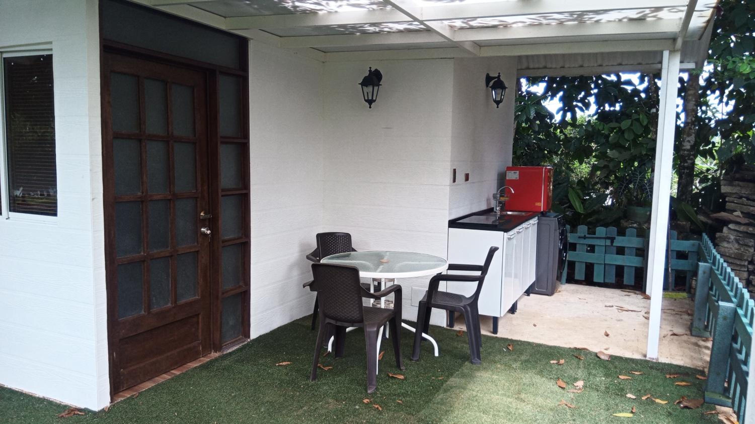 Hostal Suna Vito view 2