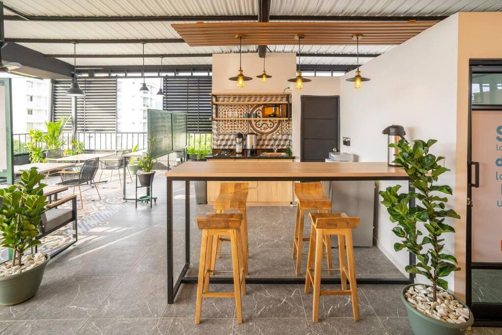 Caobos Center Coliving & Coworking
