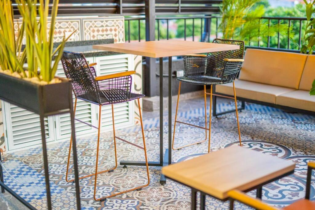Caobos Center Coliving & Coworking