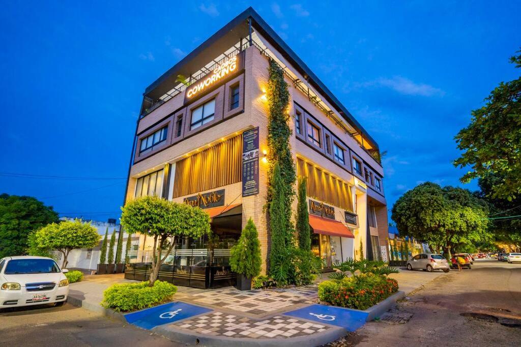 Caobos Center Coliving & Coworking