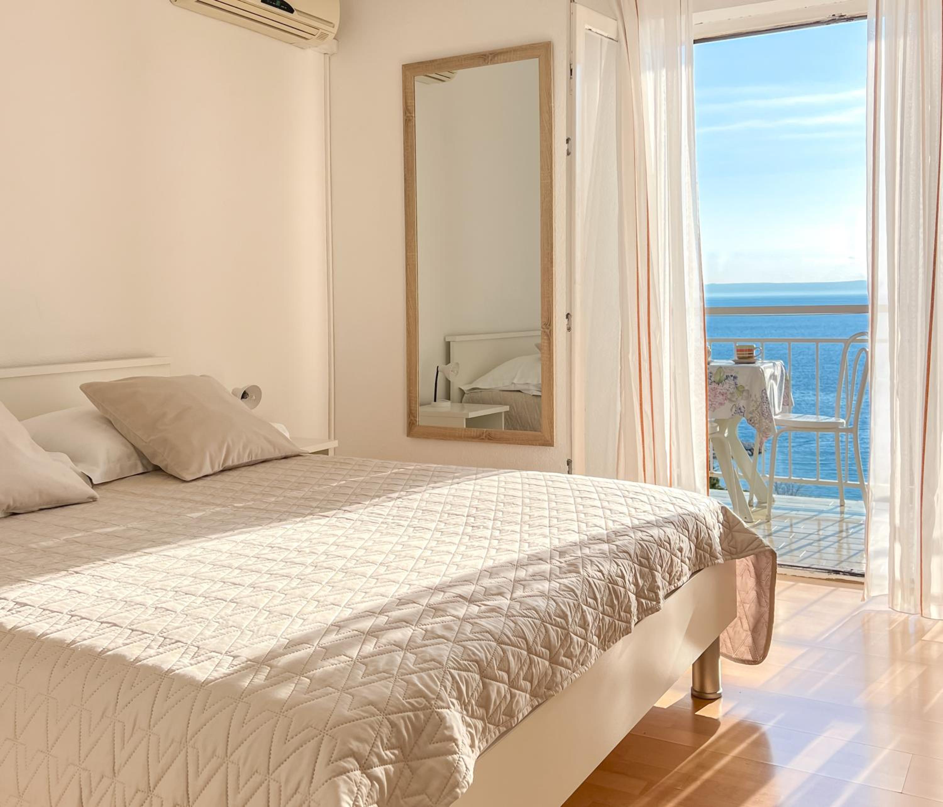 Seaside Apartments and Rooms view 3