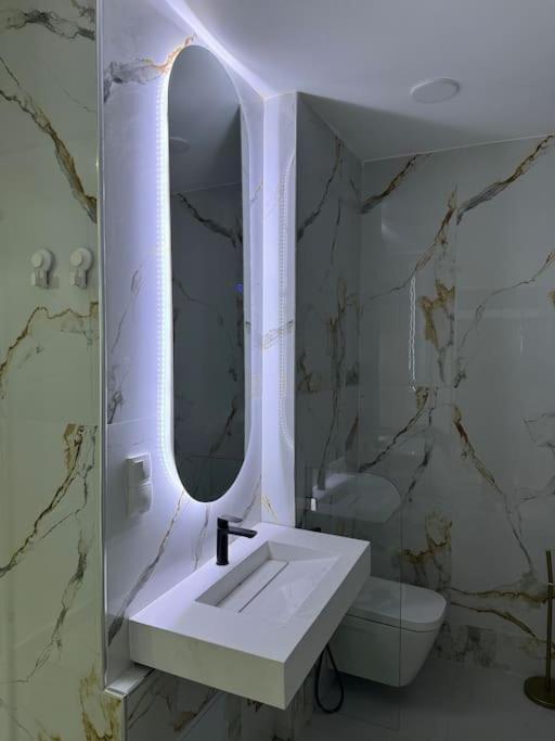 modern friendly appt in gueliz view 5