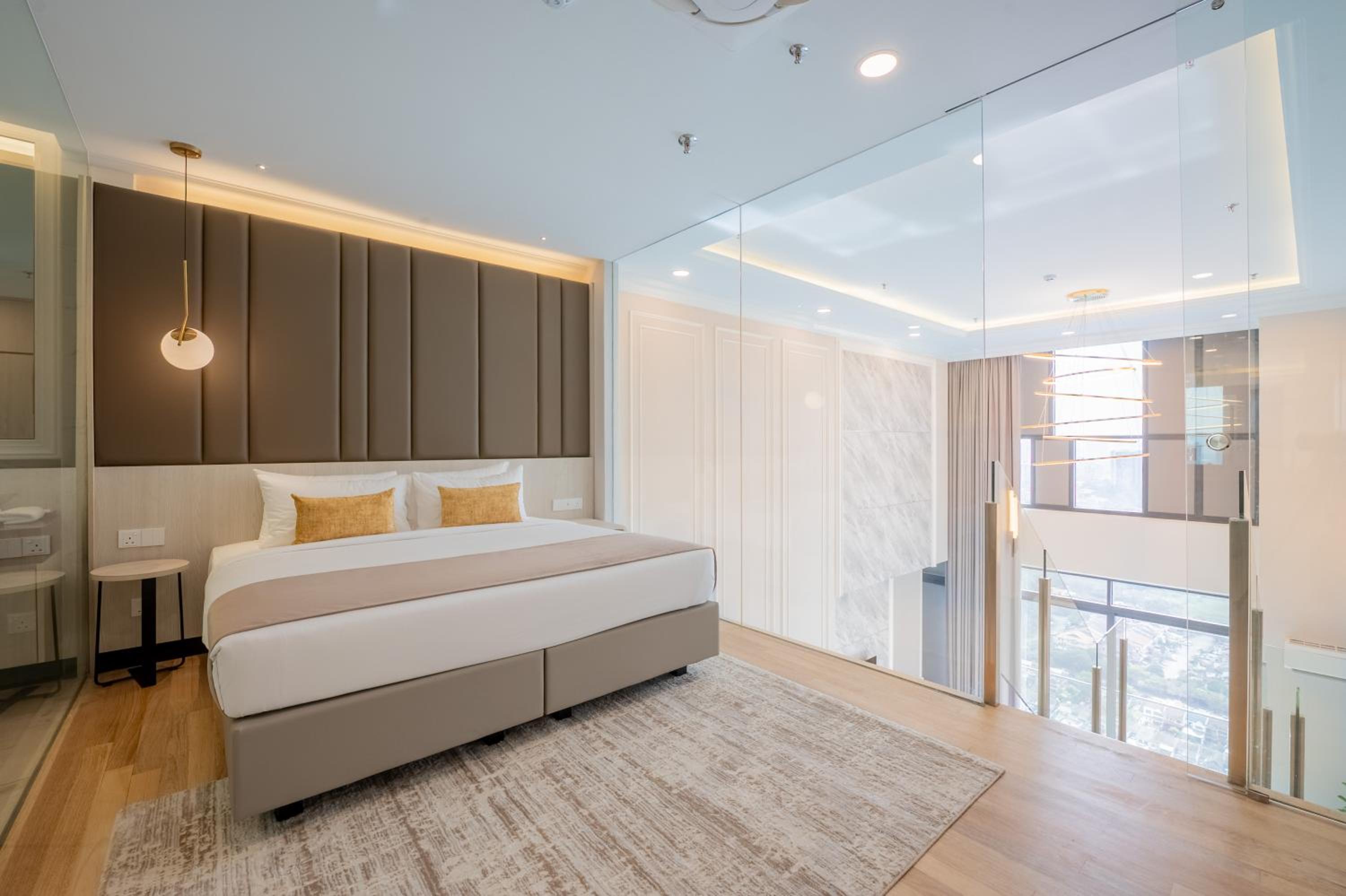 Societe Suite by Lyfehaus