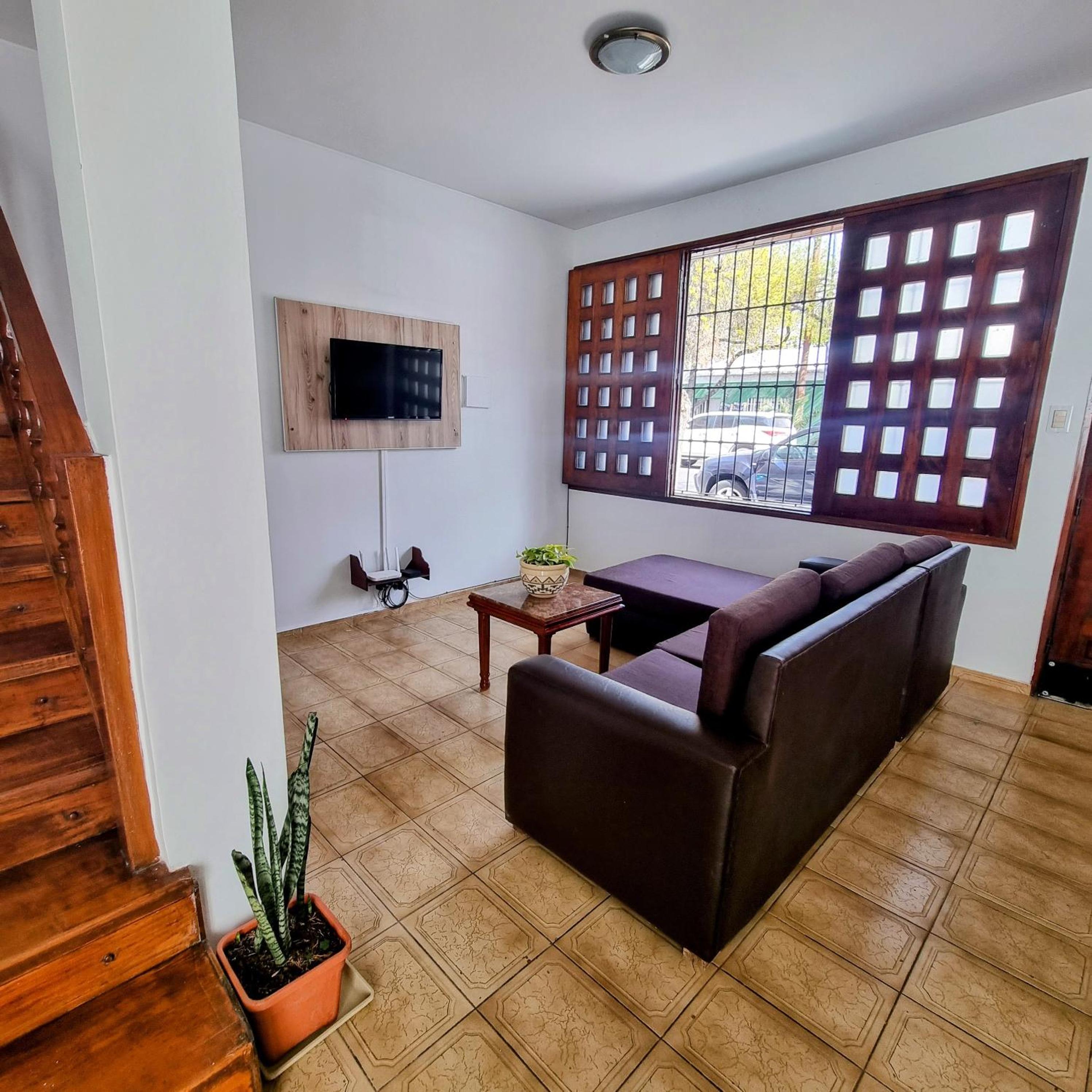 Casa Huarpes. Cómoda, ubicada y luminosa.
