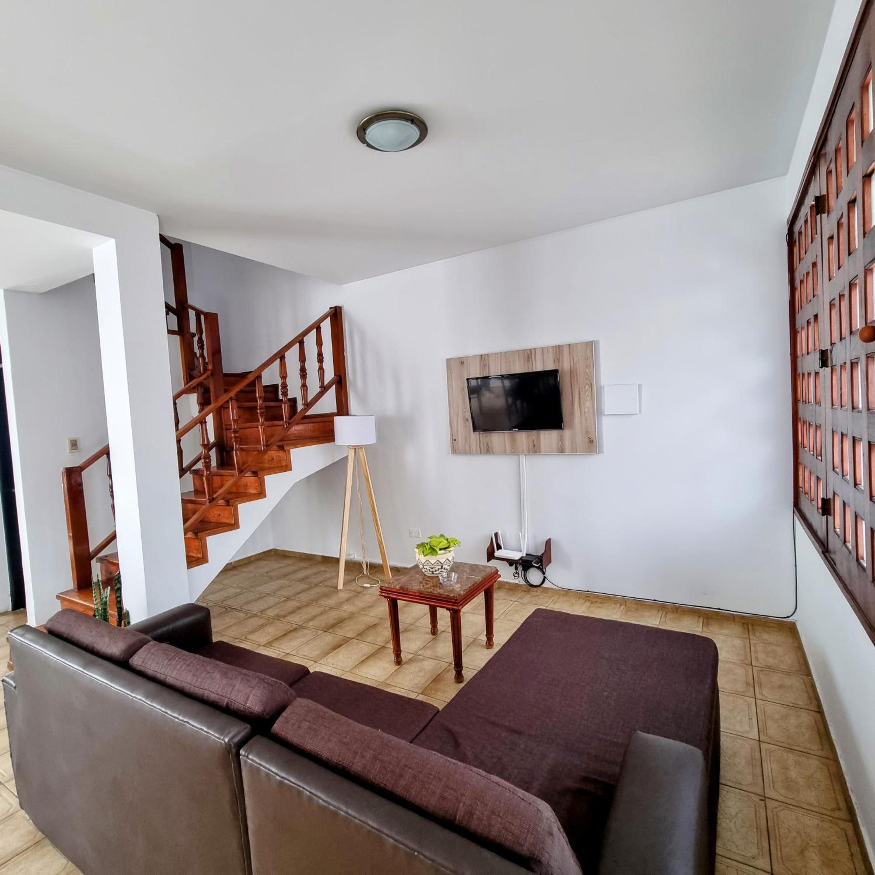 Casa Huarpes. Cómoda, ubicada y luminosa.