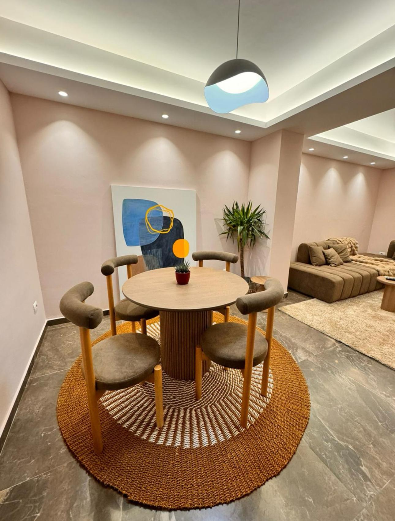 AGATE City Center Apartment