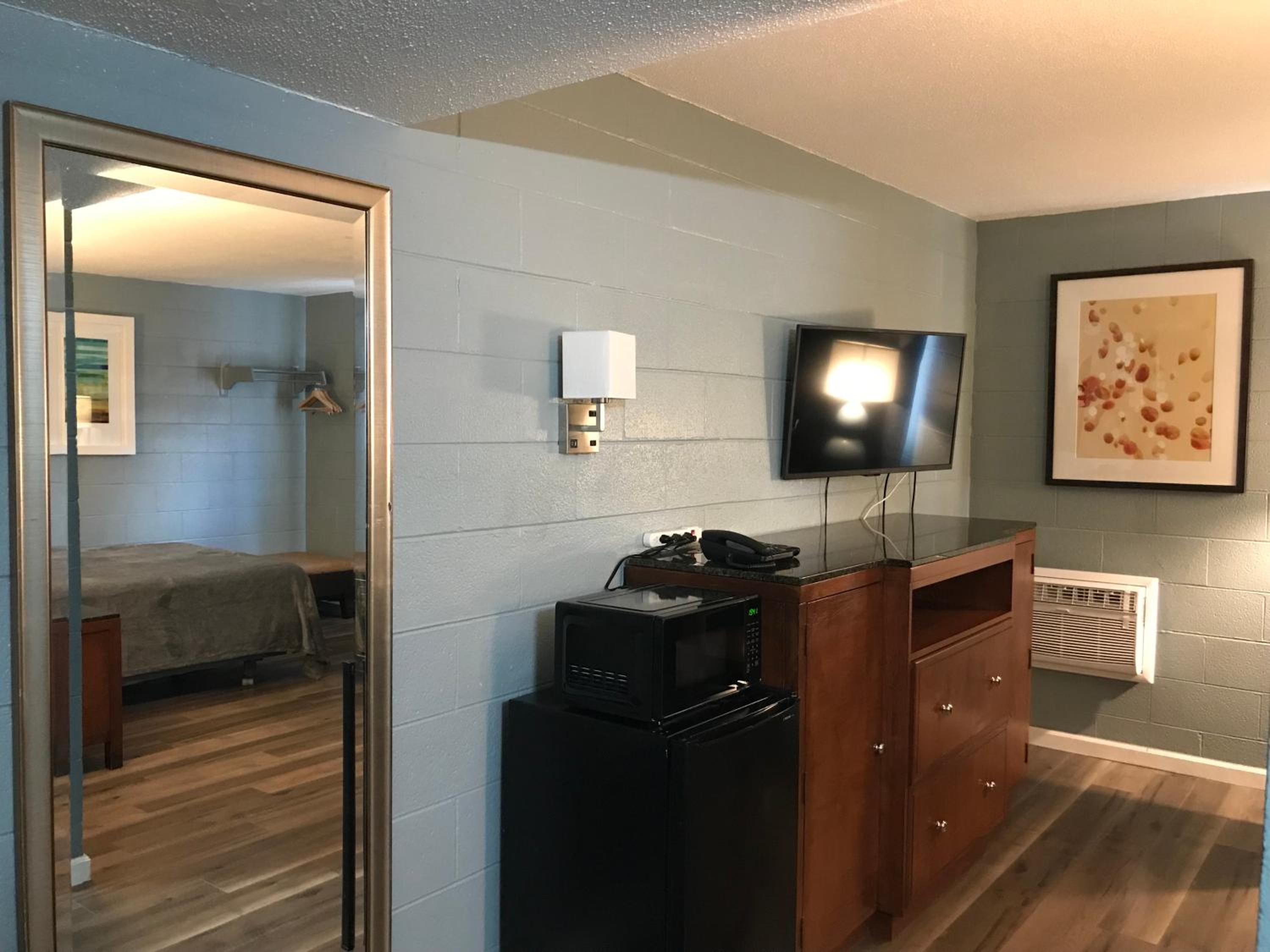Lamplighter Motel