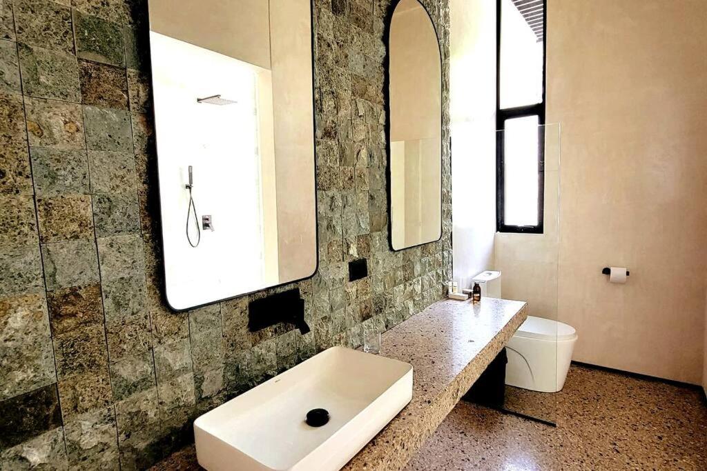 Steady As We Go - New Ocean View Luxury Villa