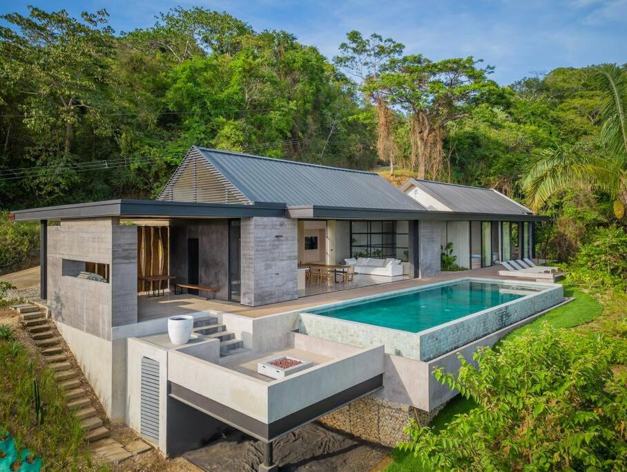 Steady As We Go - New Ocean View Luxury Villa