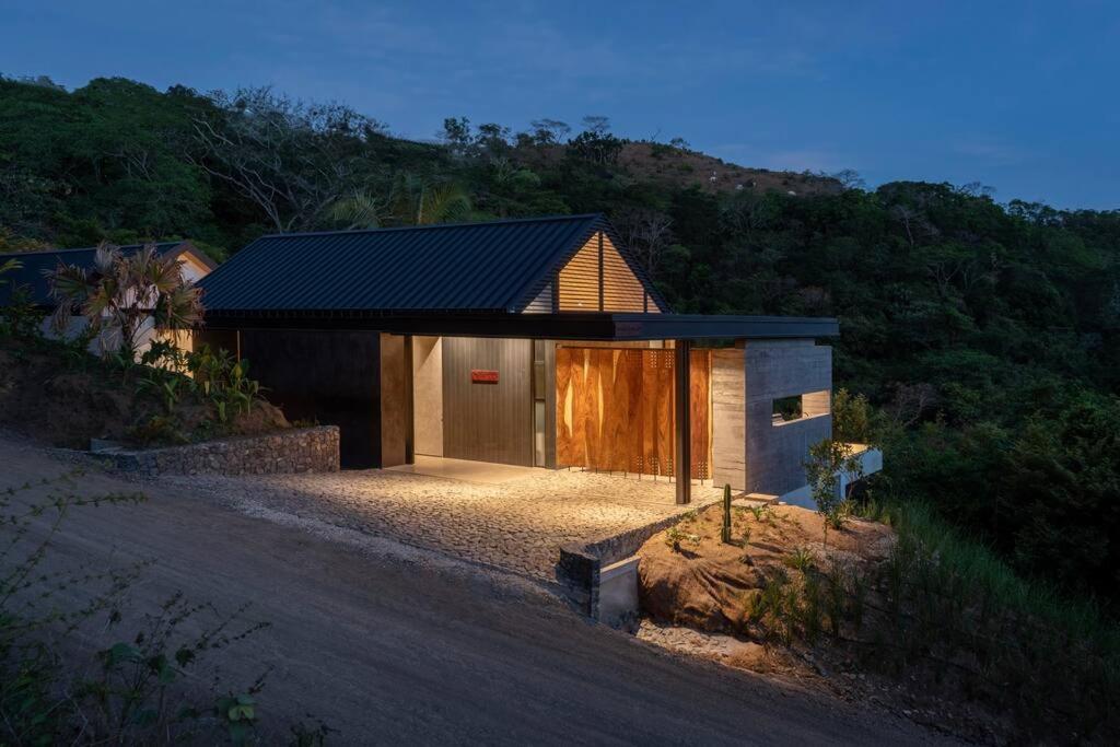 Steady As We Go - New Ocean View Luxury Villa