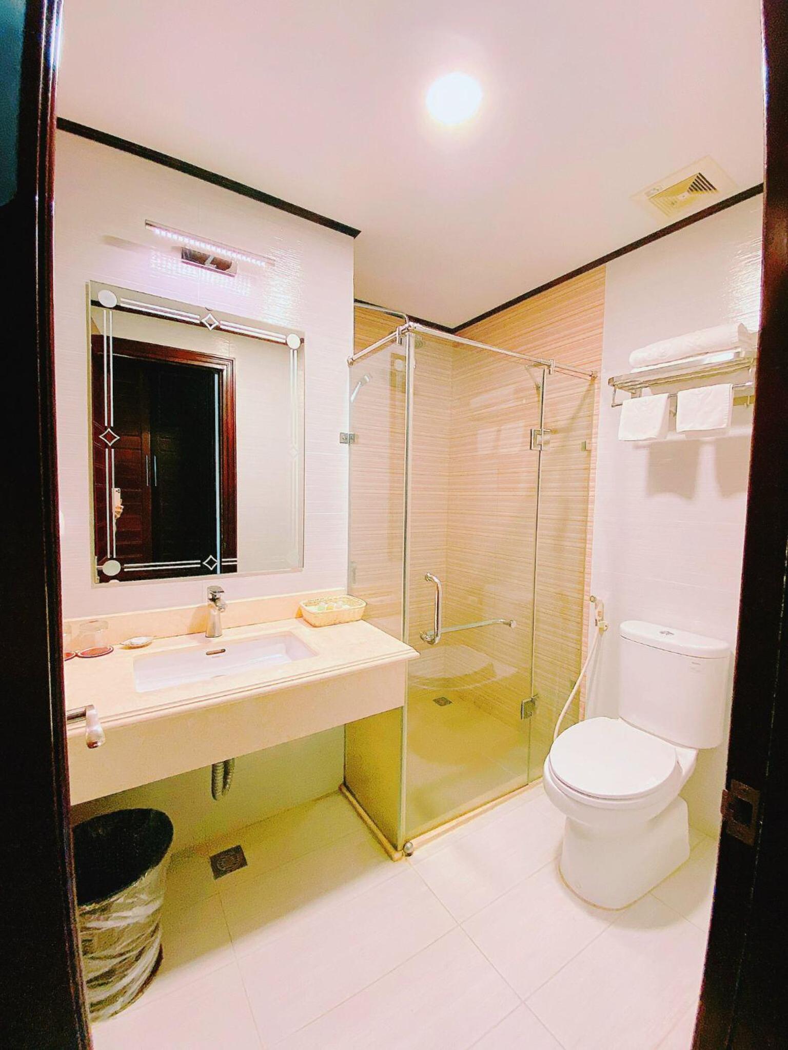A1 Hill Hotel HN - by BAY LUXURY
