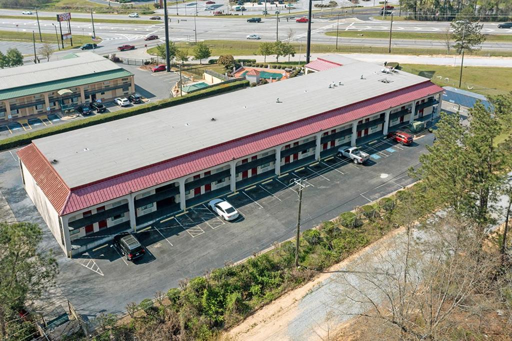Regency Inn & Suites, Photo 19
