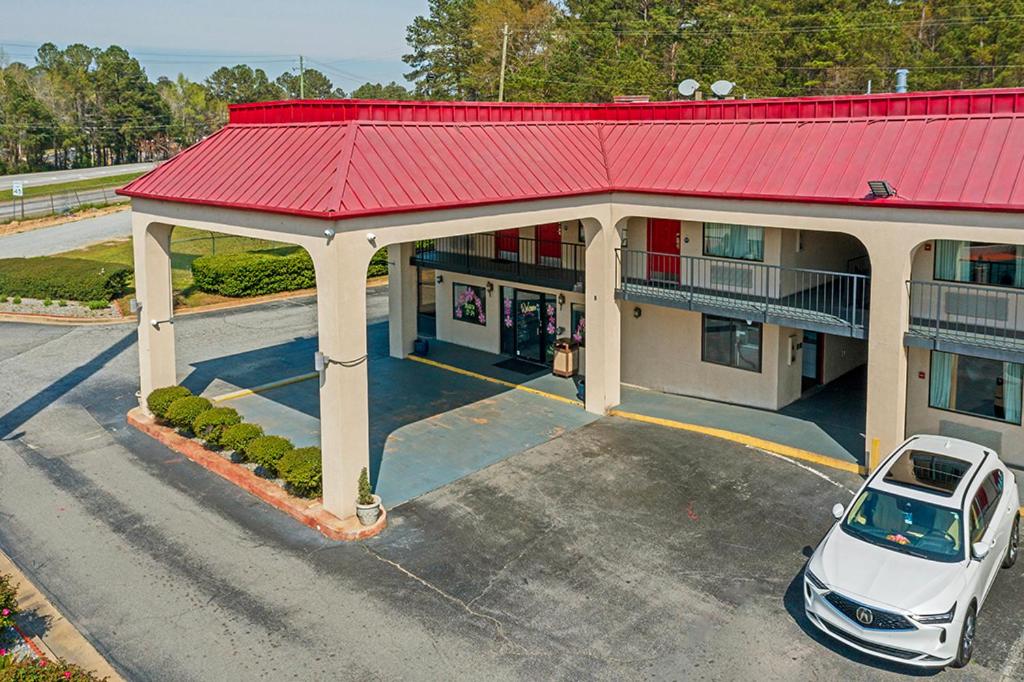 Regency Inn & Suites, Photo 3