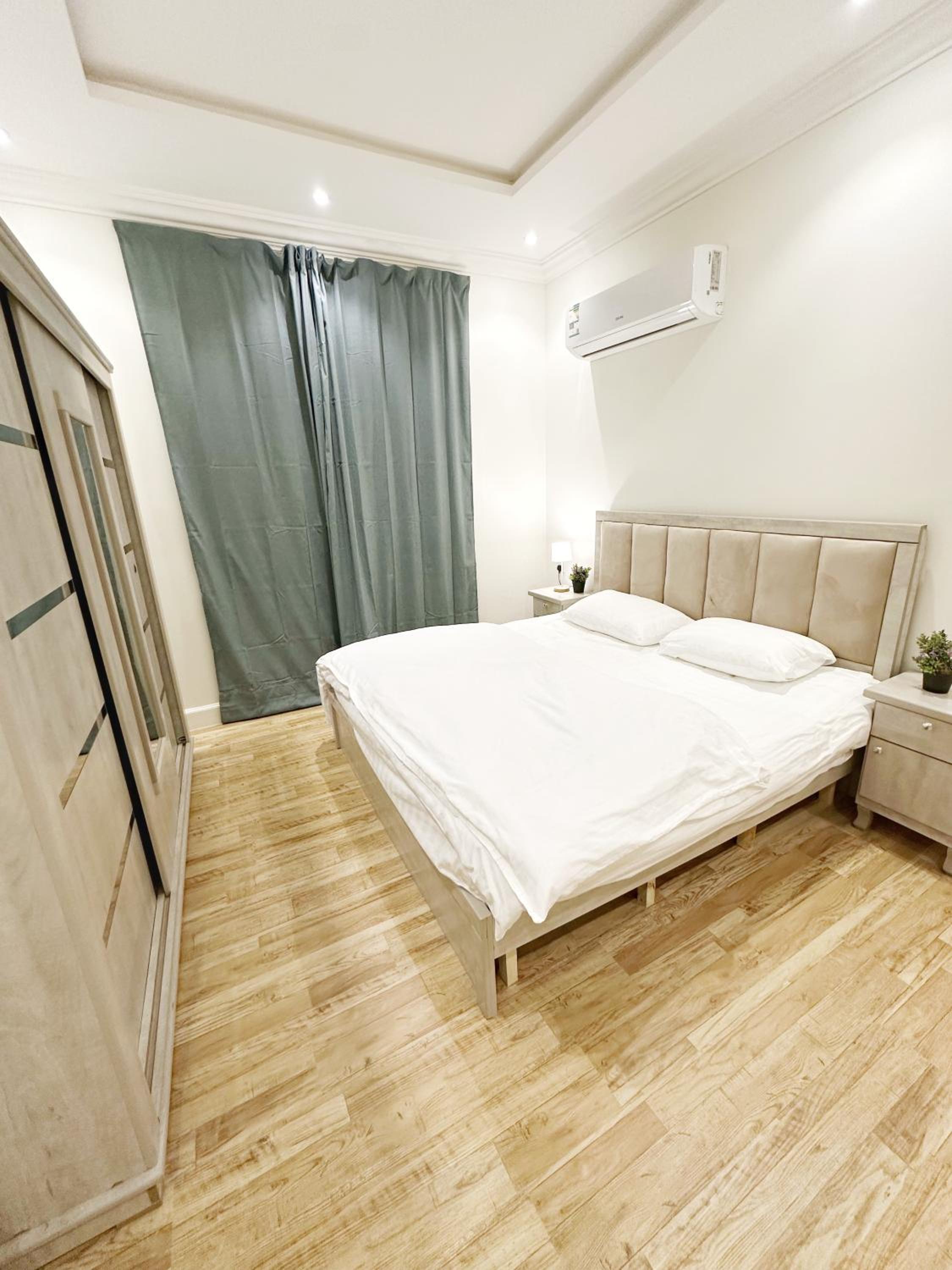 Smart Entry Apartment 202