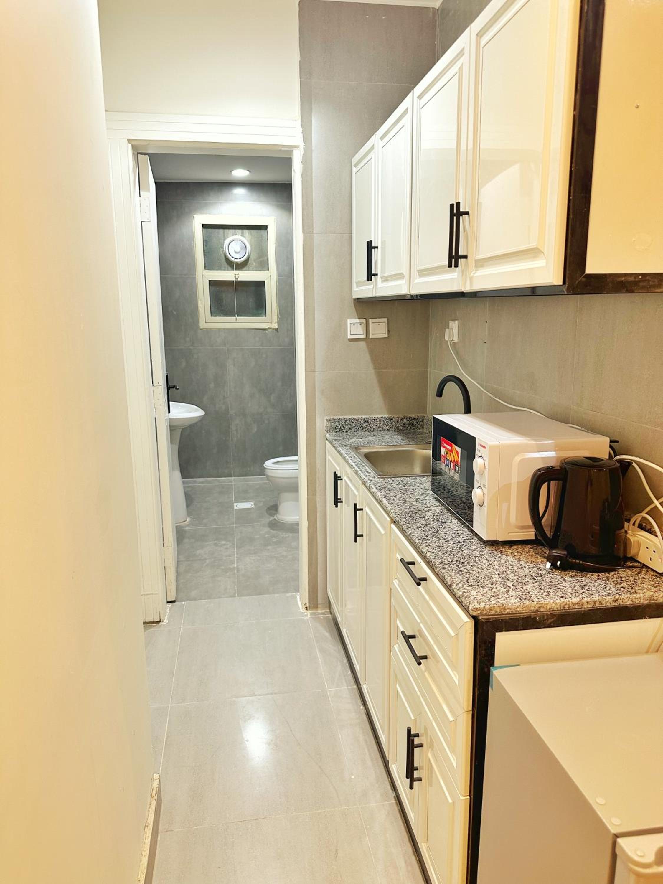 Smart Entry Apartment 202