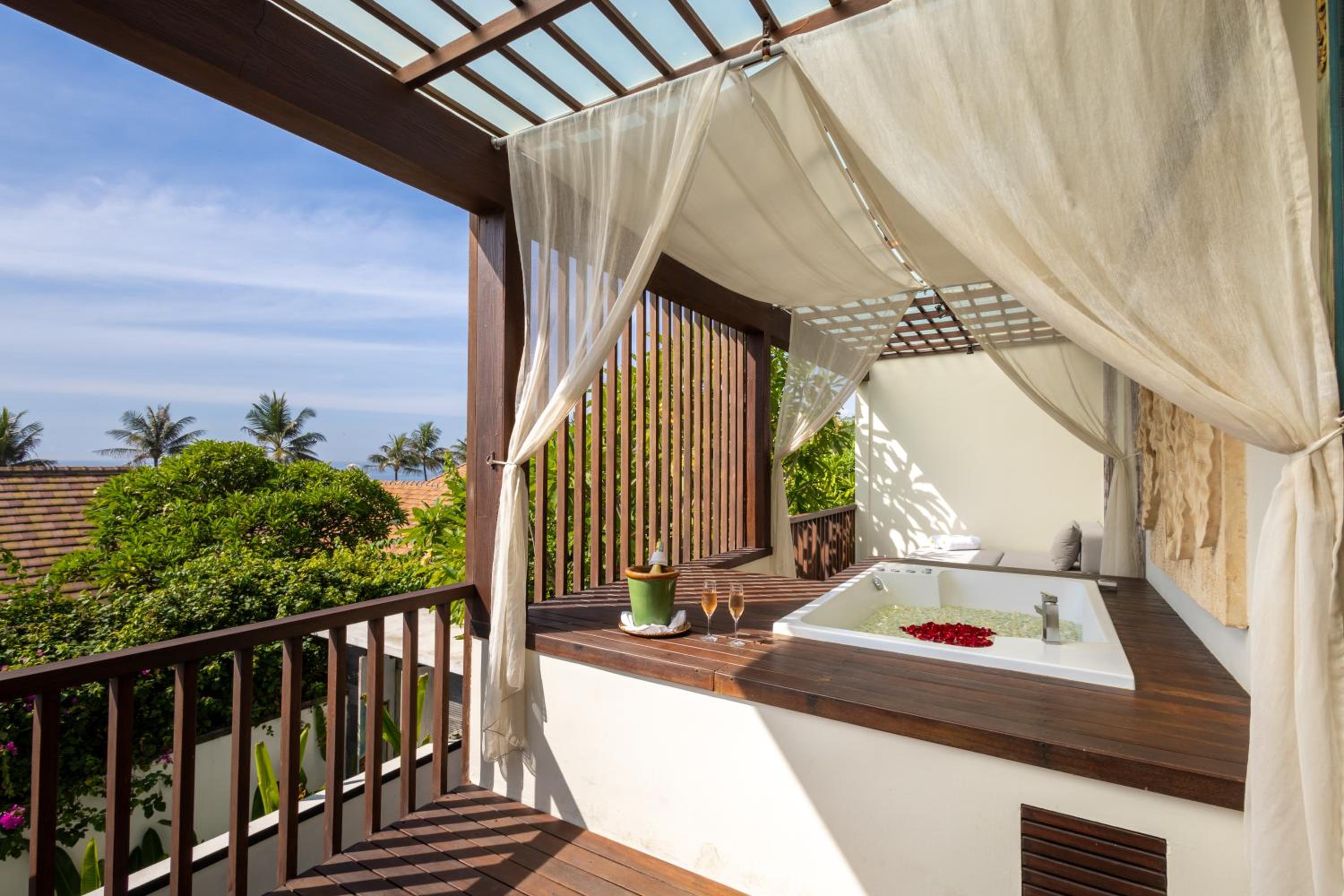 The Royal Purnama Luxury Villas - Adults Only
