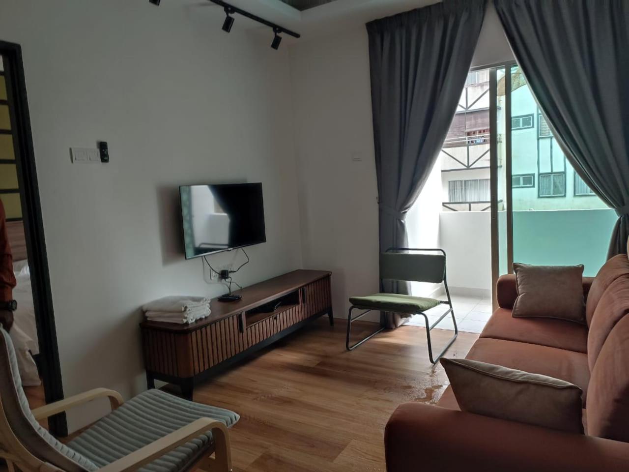 Adik aisyah muji pistachio homestay cameron highlands photo 5